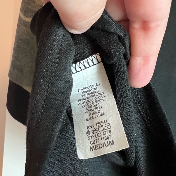 Brand new! Black/camo longsleeve with elbow patches. Medium. - Picture 6 of 6